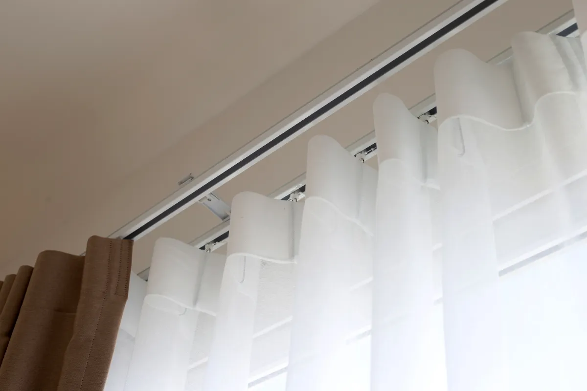 カーテンを宅配クリーニングに出す手順